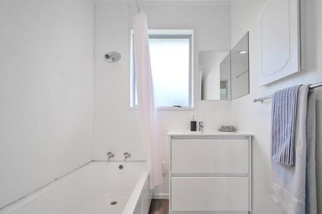 Photo of property in 32 Ramsey Crescent, Flaxmere, Hastings, 4120