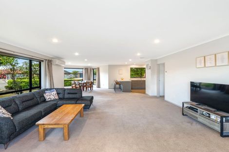 Photo of property in 47 Geneva Terrace, Kelvin Grove, Palmerston North, 4414