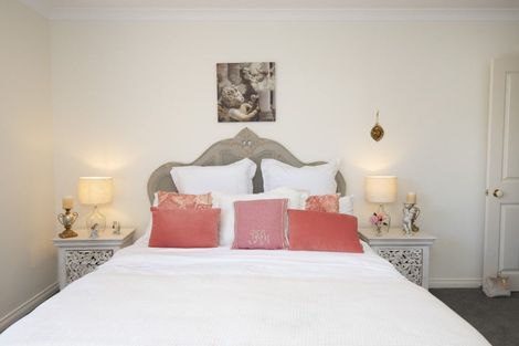 Photo of property in 14 Rutland Place, Taradale, Napier, 4112