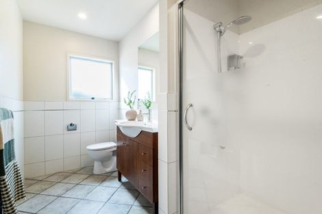 Photo of property in 19 English Oak Drive, Schnapper Rock, Auckland, 0632