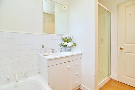 Photo of property in 10 Parade Court, Addington, Christchurch, 8024