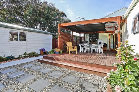 Photo of property in 124 Moulson Street, Strathern, Invercargill, 9812