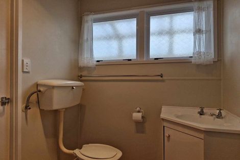 Photo of property in 15 Nelson Street, Waitara, 4320