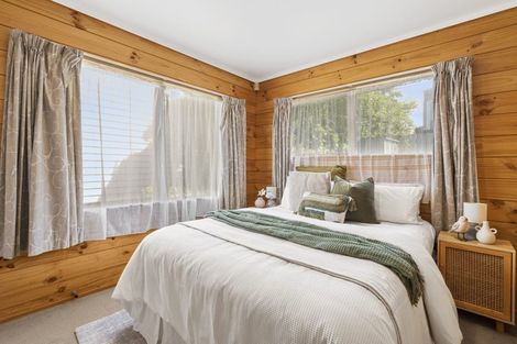 Photo of property in 2 Dimock Street, Titahi Bay, Porirua, 5022