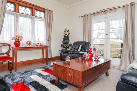 Photo of property in 16 Hakanoa Street, Huntly, 3700