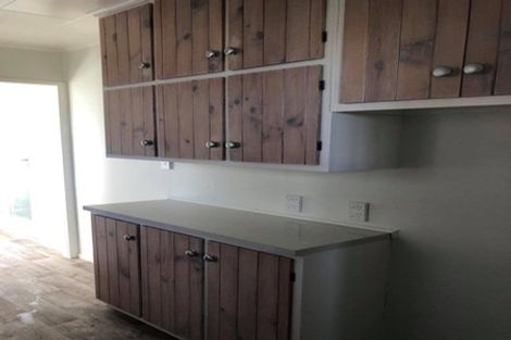 Photo of property in 2/87 Mallard Drive, Selwyn Heights, Rotorua, 3015