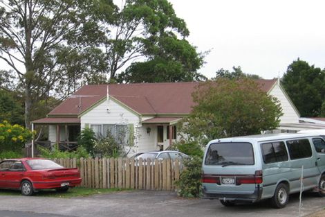 Photo of property in 13 Truscott Place, West Harbour, Auckland, 0618