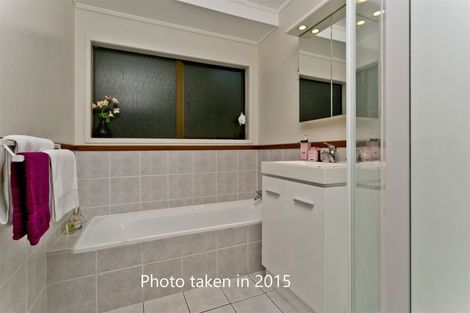 Photo of property in 81 Oaktree Avenue, Browns Bay, Auckland, 0630