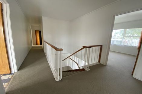 Photo of property in 1 Glenmore Road, Pakuranga Heights, Auckland, 2010