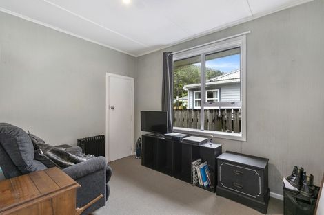 Photo of property in 20 Sunny Grove, Wainuiomata, Lower Hutt, 5014