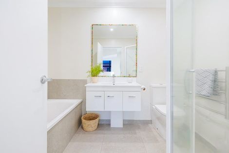 Photo of property in 34 Squadron Drive, Hobsonville, Auckland, 0616