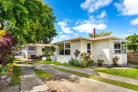 Photo of property in 17 Momona Street, Wainuiomata, Lower Hutt, 5014