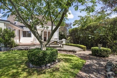 Photo of property in 16 Arbuckle Road, Frimley, Hastings, 4120