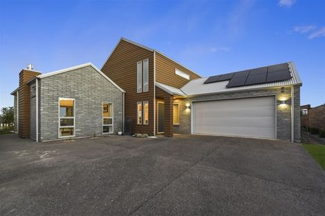 Photo of property in 15 Kemble Place, Flagstaff, Hamilton, 3210