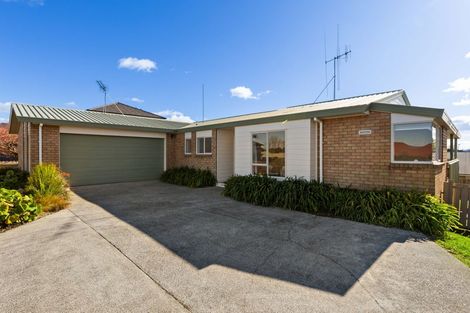 Photo of property in 95 Rototuna Road, Rototuna, Hamilton, 3210