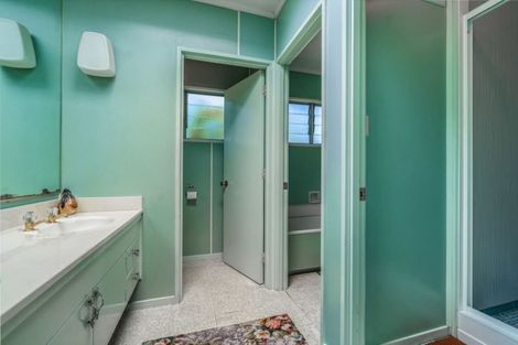 Photo of property in 43 Galaxy Drive, Mairangi Bay, Auckland, 0630