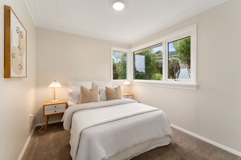 Photo of property in 9 Honeystone Street, Helensburgh, Dunedin, 9010