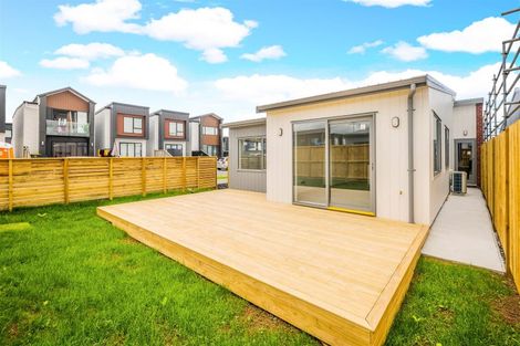 Photo of property in 22 Fredrick Hanson Road, Papakura, 2110