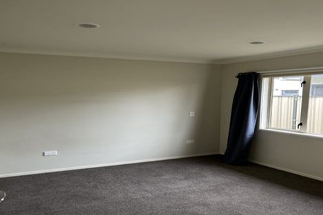 Photo of property in 18 Blythfield Place, Taradale, Napier, 4112