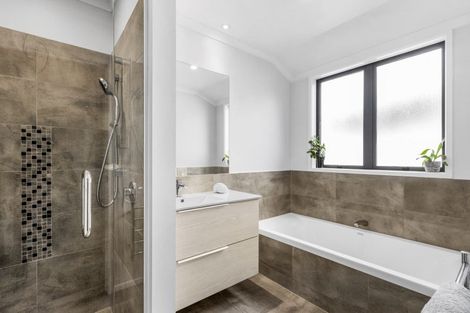 Photo of property in 1240b Louie Street, Parkvale, Hastings, 4122