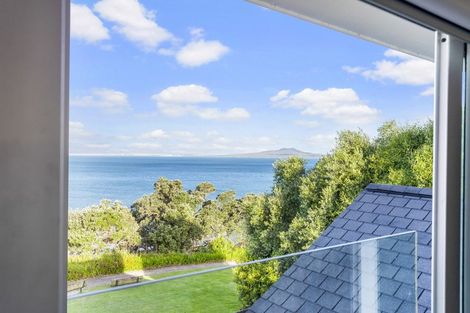 Photo of property in 37b View Road, Campbells Bay, Auckland, 0630