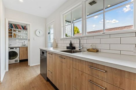 Photo of property in 2/385 Withells Road, Avonhead, Christchurch, 8042