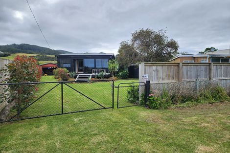 Photo of property in 60 Carey Road, Port Charles, Coromandel, 3584