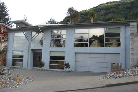 Photo of property in 230 Fernhill Road, Sunshine Bay, Queenstown, 9300