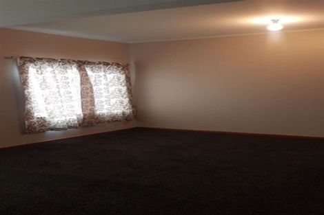 Photo of property in 51 Strid Road, Te Atatu South, Auckland, 0610