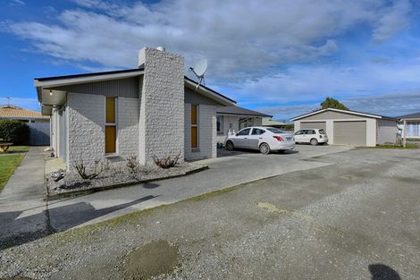 Photo of property in 90 Kitchener Street, Gore, 9710