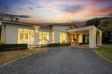 Photo of property in 15 Tarahunga Road, Levin, 5571