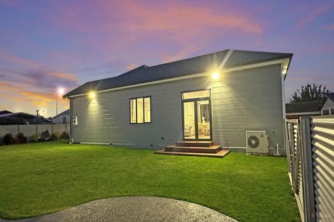 Photo of property in 23 Regent Street, West End, Timaru, 7910