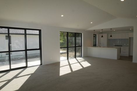 Photo of property in 13 Rongomau Lane, Raumati South, Paraparaumu, 5032