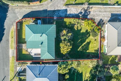 Photo of property in 15 York Crescent, Westown, New Plymouth, 4310