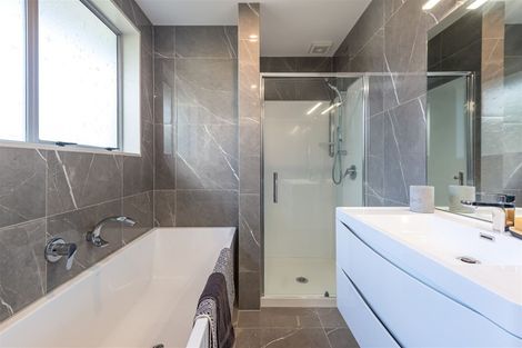 Photo of property in 15 Royal Park Drive, Parklands, Christchurch, 8083