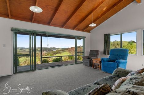 Photo of property in 7 Te Opi Road East, Whakapirau, Maungaturoto, 0583