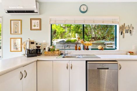 Photo of property in 320 Whangaparaoa Road, Stanmore Bay, Whangaparaoa, 0932