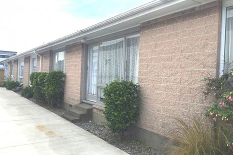 Photo of property in 2/417 Hereford Street, Linwood, Christchurch, 8011