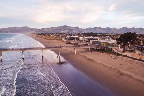 Photo of property in 9/232 Marine Parade, New Brighton, Christchurch, 8061