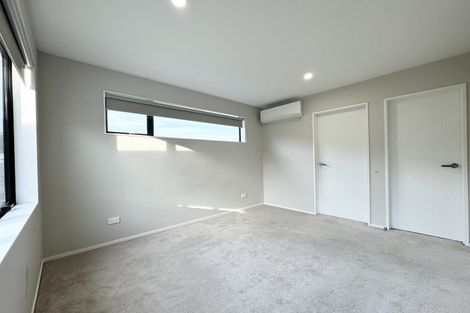 Photo of property in 6c St Catherine Crescent, West Harbour, Auckland, 0618