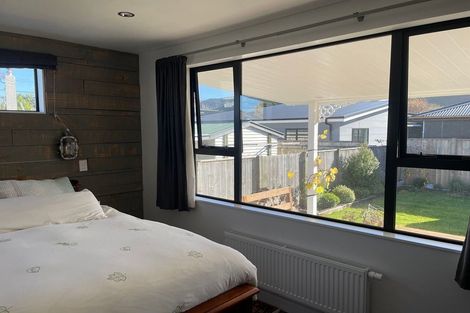 Photo of property in 4 Ruahine Street, Trentham, Upper Hutt, 5018