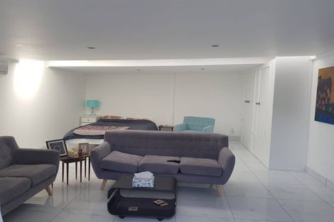 Photo of property in 10 Albemarle Place, Massey, Auckland, 0614