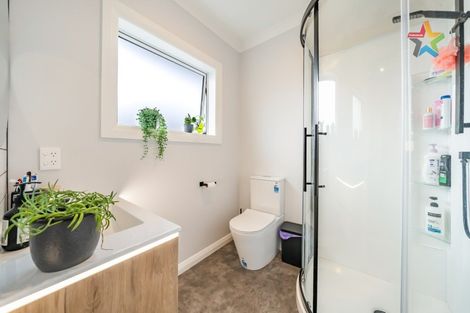 Photo of property in 28d Stockdale Street, Wainuiomata, Lower Hutt, 5014