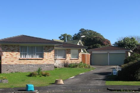 Photo of property in 5 Bushlands Place, Opaheke, Papakura, 2113