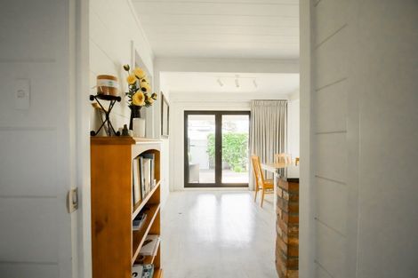 Photo of property in 266 Victoria Avenue, Hokowhitu, Palmerston North, 4410