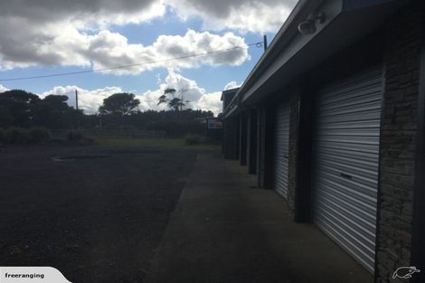 Photo of property in 1283 State Highway 16, Waimauku, 0883