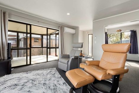Photo of property in 49 Carey Street, Maeroa, Hamilton, 3200