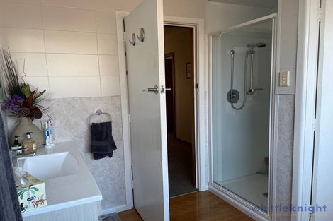 Photo of property in 11 Leander Street, Northcote, Christchurch, 8052