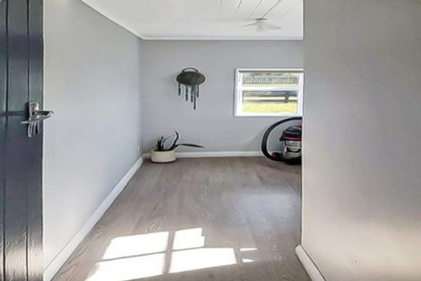 Photo of property in 10 Rira Street, Marton, 4710