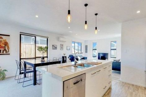 Photo of property in 38 Te Kio Crescent, Papamoa Beach, Papamoa, 3118